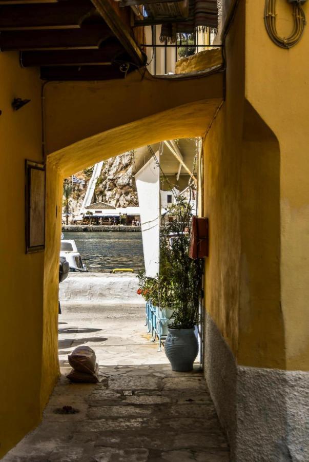 Stone Living Symi Central Apartments Exteriör bild