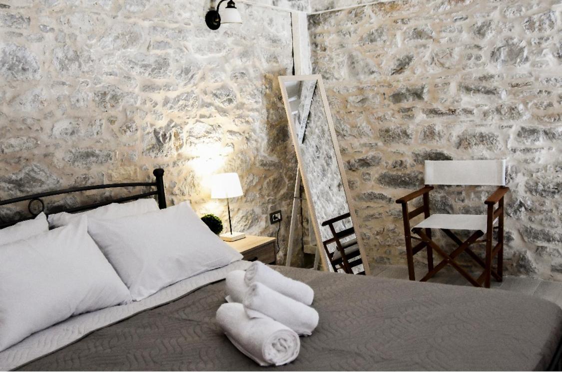 Stone Living Symi Central Apartments Exteriör bild